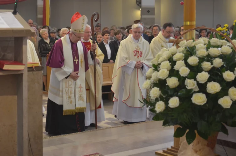 Ksiądz Kanonik Józef Brzozowski złoty jubileusz kapłaństwa Parafia Poniatowa