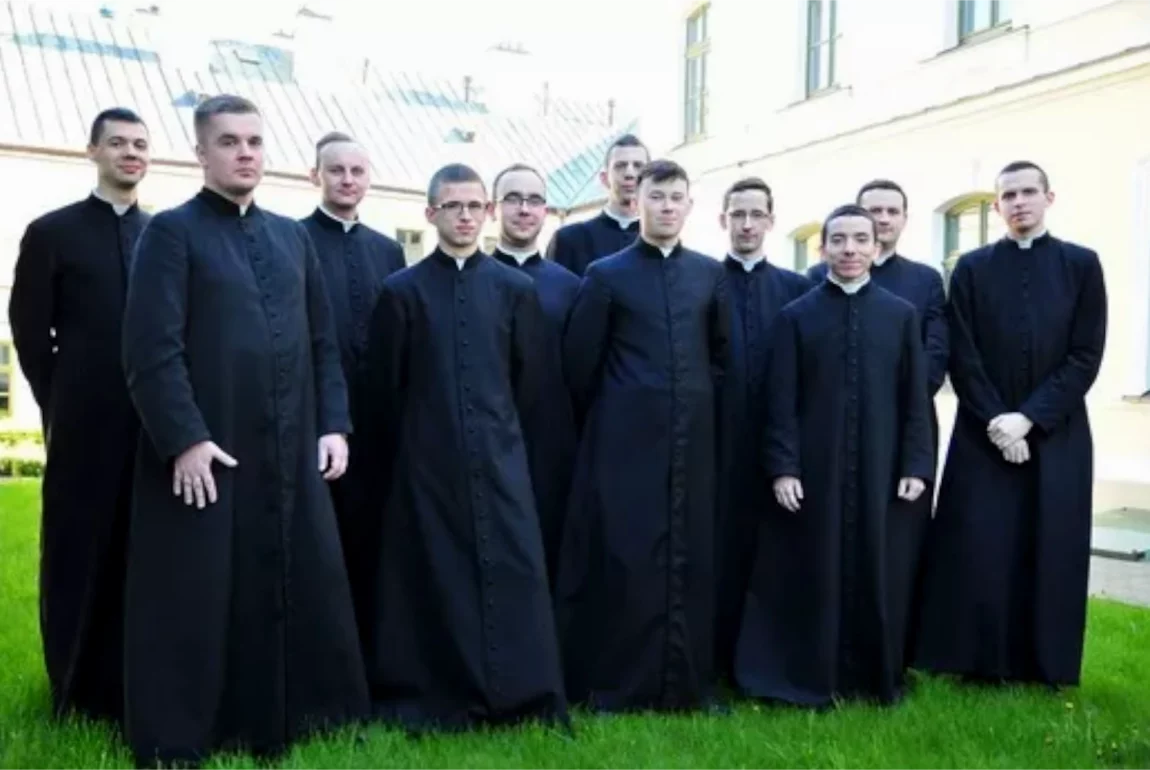 święcenia diakonatu 2016 Metropolitalne Seminarium Duchowne w Lublinie alumn Adrian Komorowski