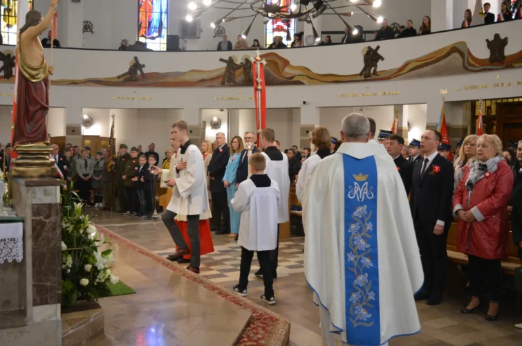 Uroczystość Najświętszej Maryi Panny Królowej Polski 2023 Msza Święta Parafia Poniatowa foto CKPiT 3