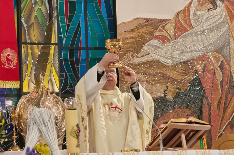 Rezurekcja 2026 Msza Święta procesja rezurekcyjna Niedziela Wielkanocna Zmartwychwstanie Pańskie Wielkanoc 2026 Parafia Poniatowa foto 23