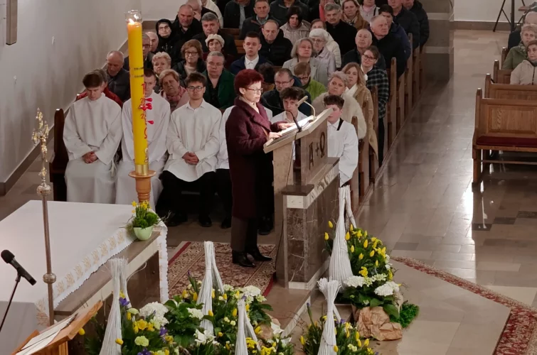 Wielka Sobota 2026 Wigilia Paschalna liturgia Msza Święta Triduum Paschalne 2026 Parafia Poniatowa foto 17