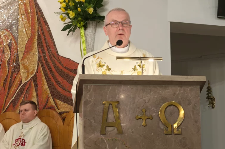 Wielka Sobota 2026 Wigilia Paschalna liturgia Msza Święta Triduum Paschalne 2026 Parafia Poniatowa foto 29