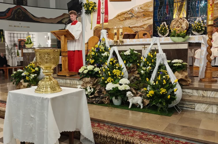 Wielka Sobota 2026 Wigilia Paschalna liturgia Msza Święta Triduum Paschalne 2026 Parafia Poniatowa foto 30