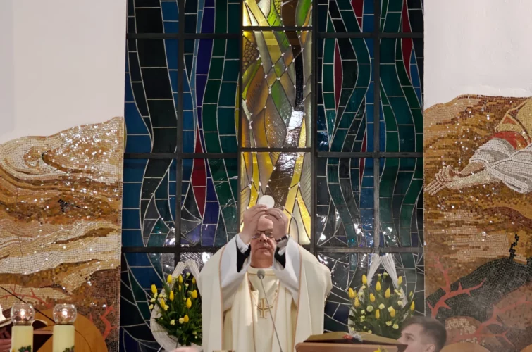 Wielka Sobota 2026 Wigilia Paschalna liturgia Msza Święta Triduum Paschalne 2026 Parafia Poniatowa foto 39