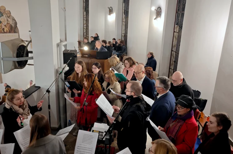 Wielka Sobota 2026 Wigilia Paschalna liturgia Msza Święta Triduum Paschalne 2026 Parafia Poniatowa foto 42