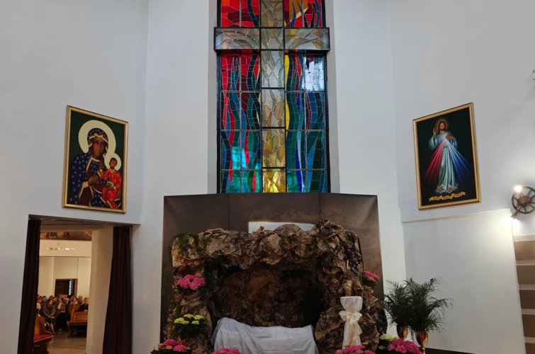 Wielki Czwartek 2026 uroczysta msza święta Eucharystia Kapłaństwo Triduum Paschalne 2026 Parafia Poniatowa foto 2