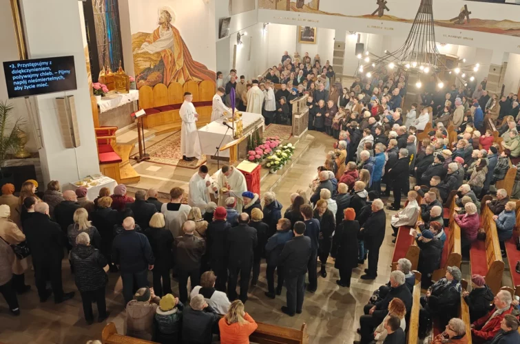 Wielki Czwartek 2026 uroczysta msza święta Eucharystia Kapłaństwo Triduum Paschalne 2026 Parafia Poniatowa foto 25