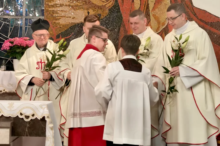 Wielki Czwartek 2026 uroczysta msza święta Eucharystia Kapłaństwo Triduum Paschalne 2026 Parafia Poniatowa foto 28