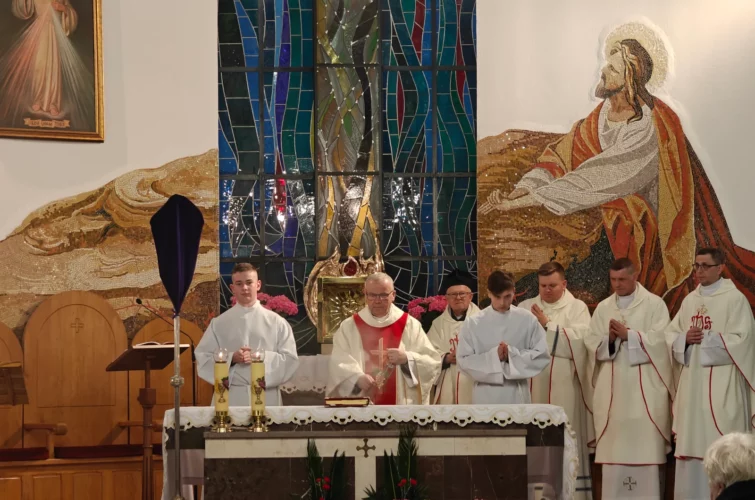 Wielki Czwartek 2026 uroczysta msza święta Eucharystia Kapłaństwo Triduum Paschalne 2026 Parafia Poniatowa foto 4