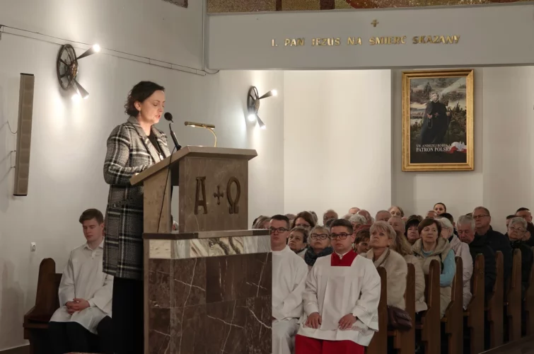 Wielki Czwartek 2026 uroczysta msza święta Eucharystia Kapłaństwo Triduum Paschalne 2026 Parafia Poniatowa foto 6