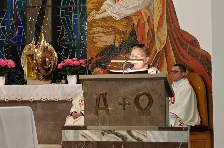 Wielki Czwartek 2026 uroczysta msza święta Eucharystia Kapłaństwo Triduum Paschalne 2026 Parafia Poniatowa foto 8